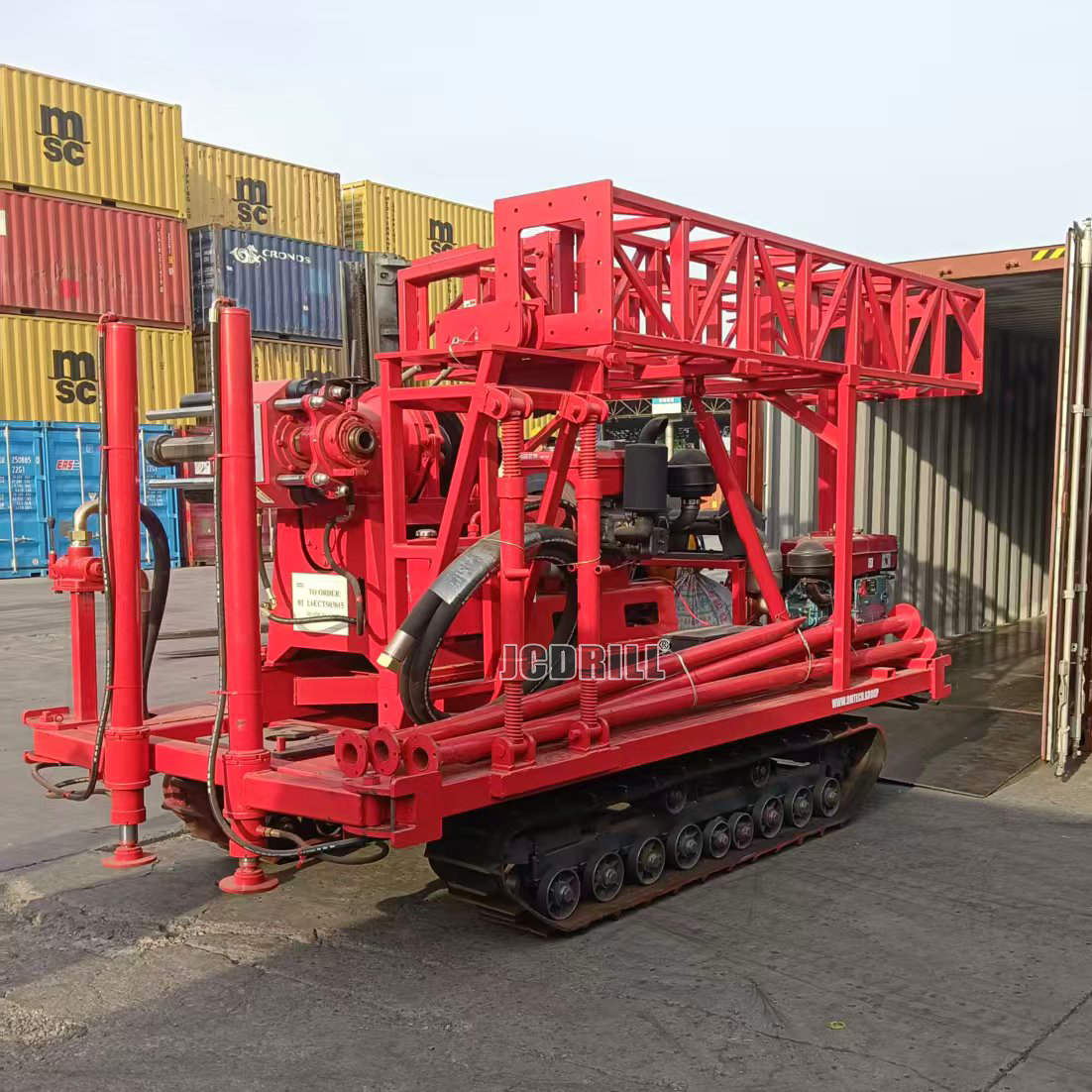 La fábrica de perforación vertical con husillo montada en crawler JXY360 ha sido enviada a Europa La fábrica de perforación vertical con husillo montada en crawler JXY360 ha sido enviada a Europa