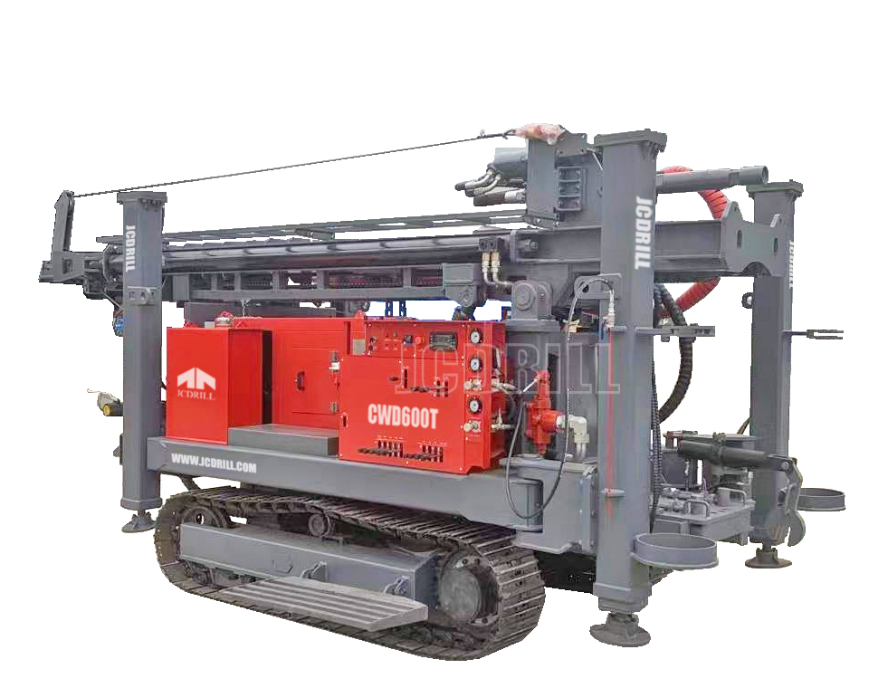 Буровая установка для бурения скважин на воду на гусеничном ходу CWD600T
