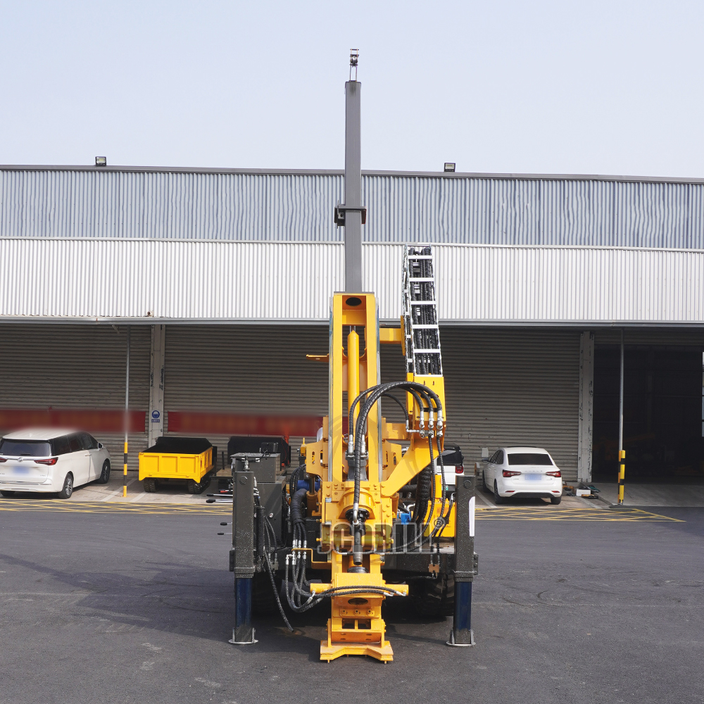 Буровая установка алмазного бурения JCD400S для отбора проб руды. Полностью гидравлическая переносная буровая установка.